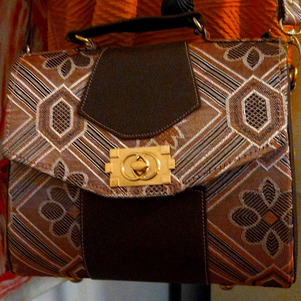 Nwot Large Brown Casual Thread Designer Inspired … - image 1